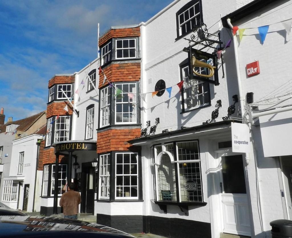 Bugle Hotel Titchfield Eksteriør bilde